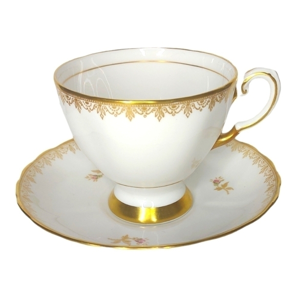 Vintage Royal Tuscan Rosalie Bone China Tea Set - Picture 2 of 6